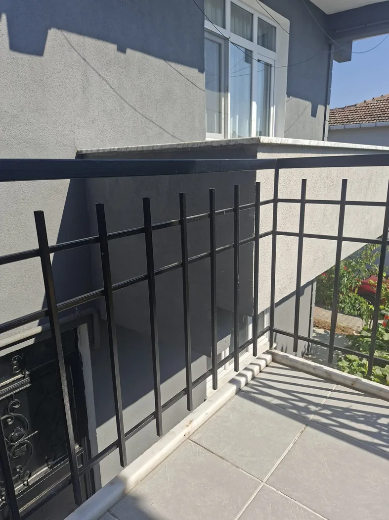 Terminal Metal gerçek çatalca korkuluk imalatı: duvar üstü, balkon ve merdiven örnek işi